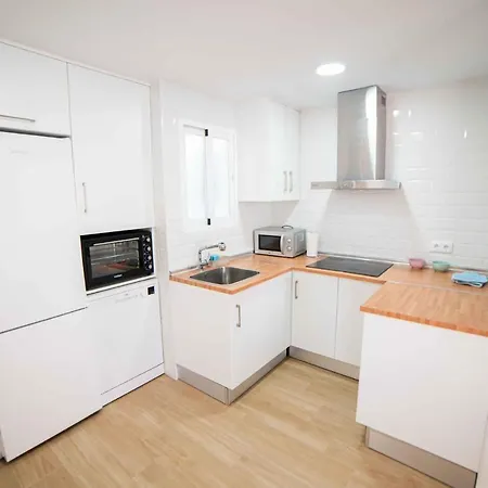 Bikini Apartment *